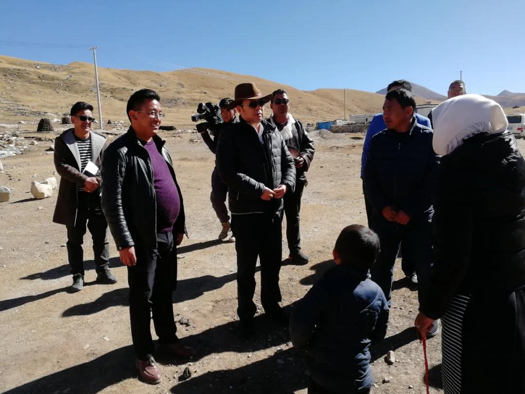 拉萨市副市长史育斌一行到尼木县检查指导河湖长制工作开展情况